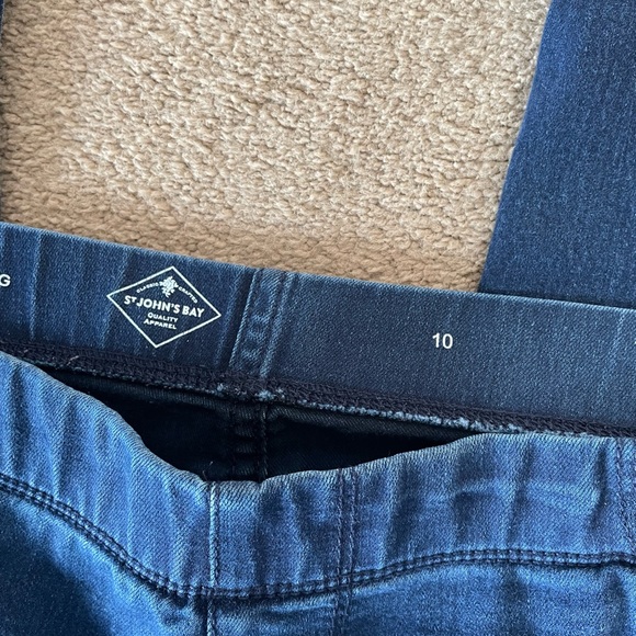 St John’s Bay jeans size 10 dark color,measurements in pictures - Picture 5 of 5